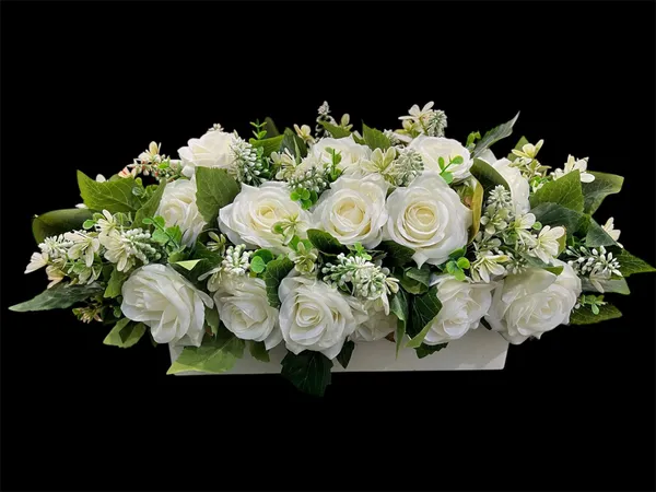 Diseño 11 - Arreglo Floral de Santos