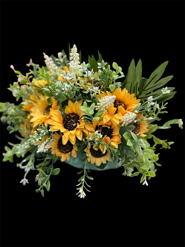 Diseño 19 - Arreglo Floral de Santos