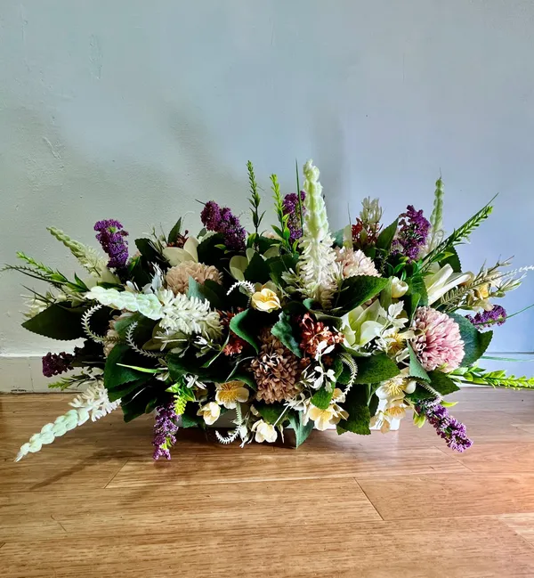 Diseño 26 - Arreglo Floral de Santos