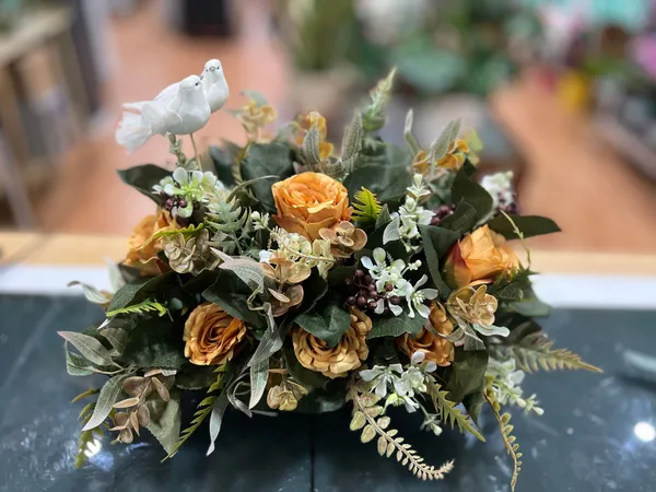 Diseño 31 - Arreglo Floral de Santos